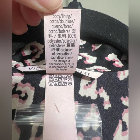 NWOT Victoria's Secret Black w/Pink Cheetah Print | Long Sleeve Pajama Top Sz XS - Picture 5 of 6